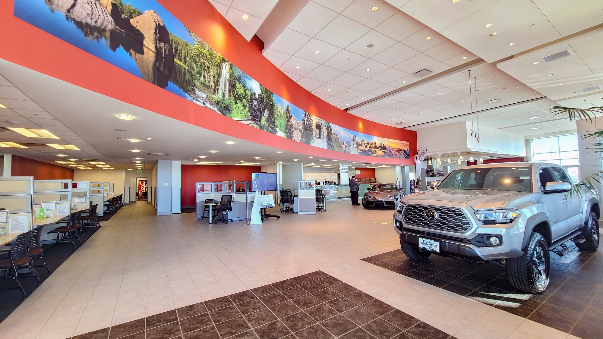 October_2020_Toyota_Showroom_03