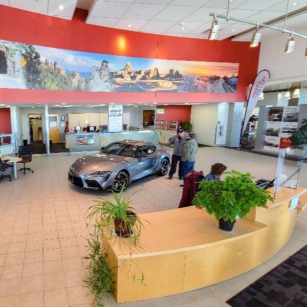 October_2020_Toyota_Showroom_04-1