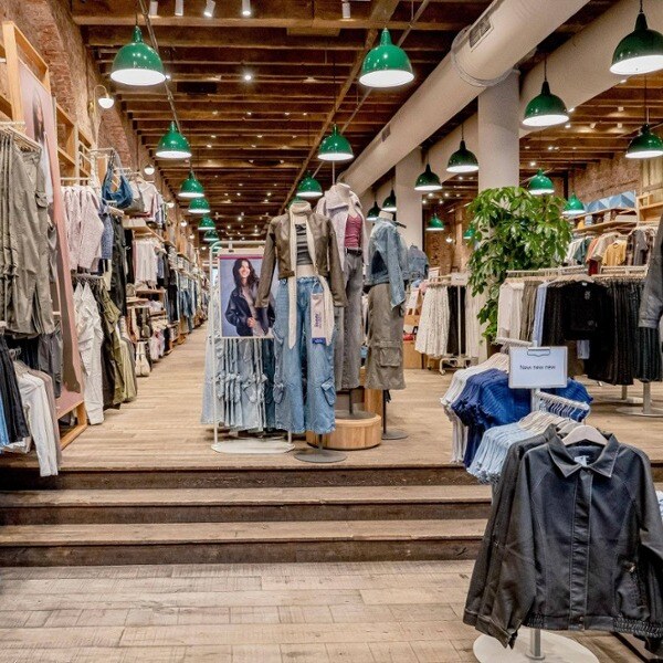 CottonOn BroadwayDSC06626-1